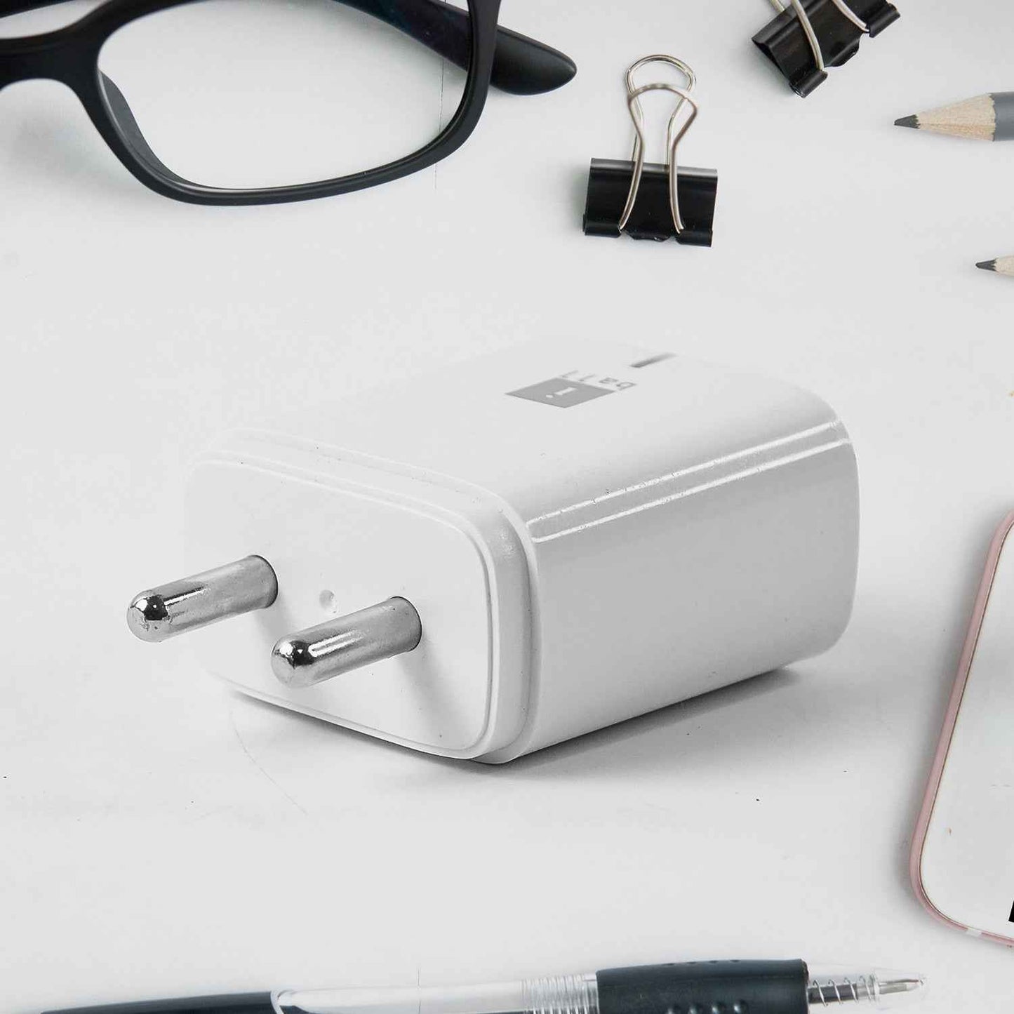Iball Dual Usb Wall Charger 5v3.1a High-speed Dual Port Fast Charging Adapte (1 Pc)