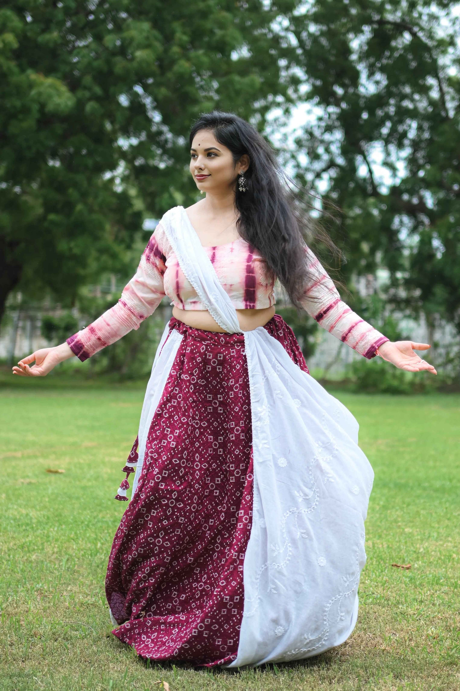 White Magenta Lehenga Choli with Dupatta in Cotton - EcomEdge